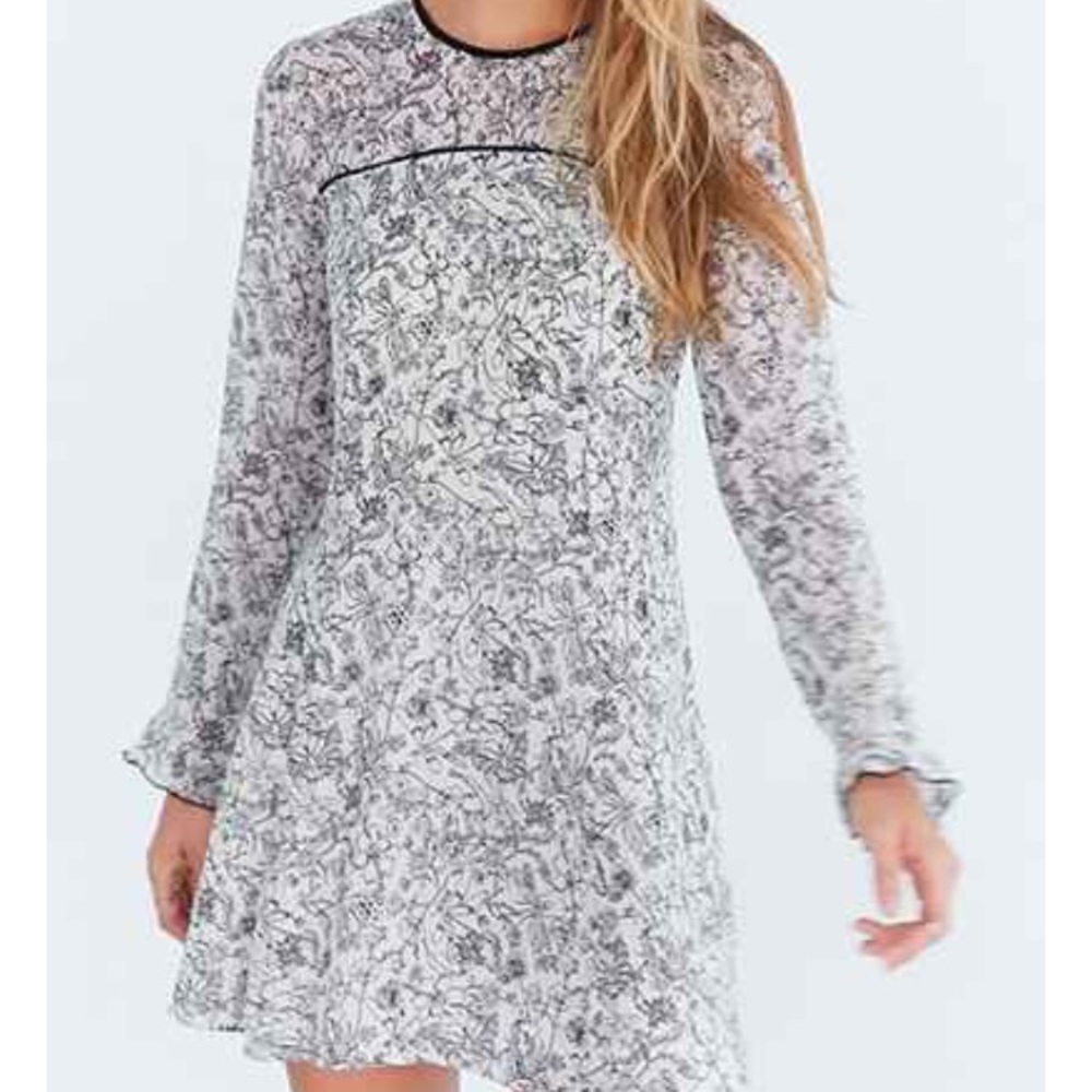 Kimchi Blue Garden Dress. Summer dress floral